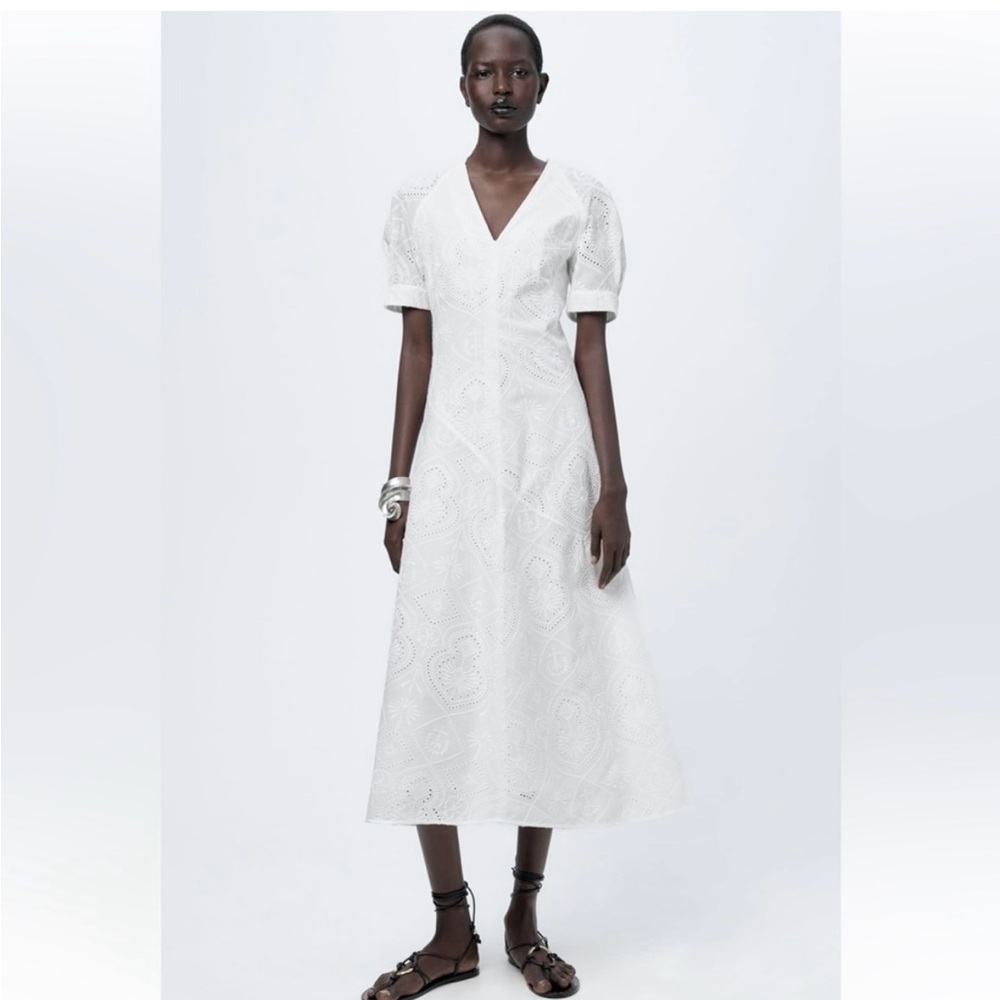 EMBROIDERED EYELET DRESS ZW COLLECTION WHITE. SIZE L